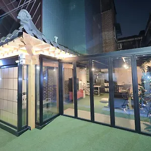 Y's House Seoul