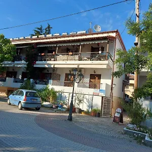  Aparthotel Agni -enoikiazomena Diamerizmata Griechenland
